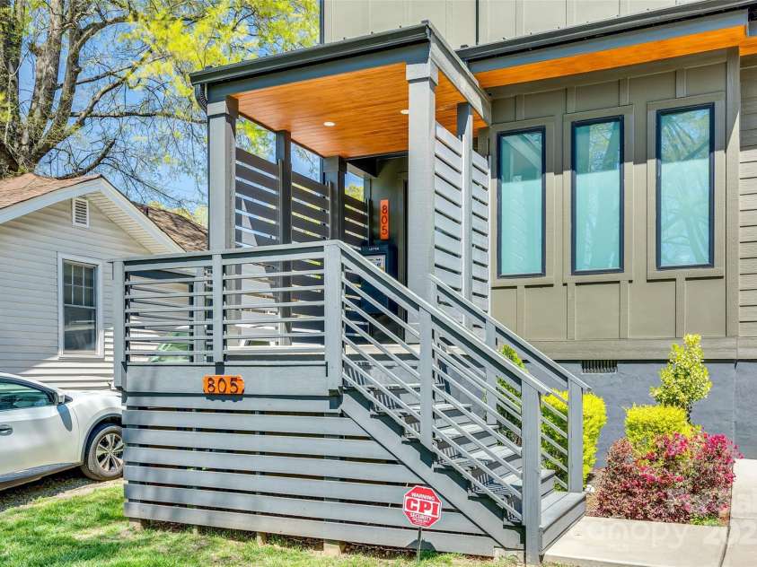 805 19th Street, Charlotte, NC 28205.  MLS# CAR4234315, YatesRealty ID 9950. 