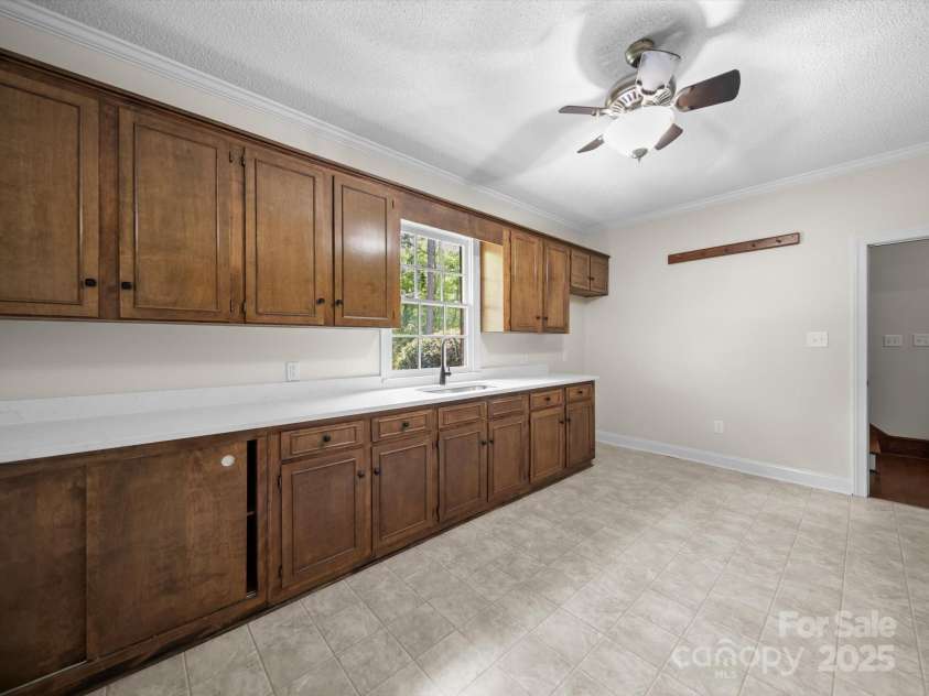 216 Anderson Street, Pageland, SC 29728.  MLS# CAR4297406, YatesRealty ID 9951. 