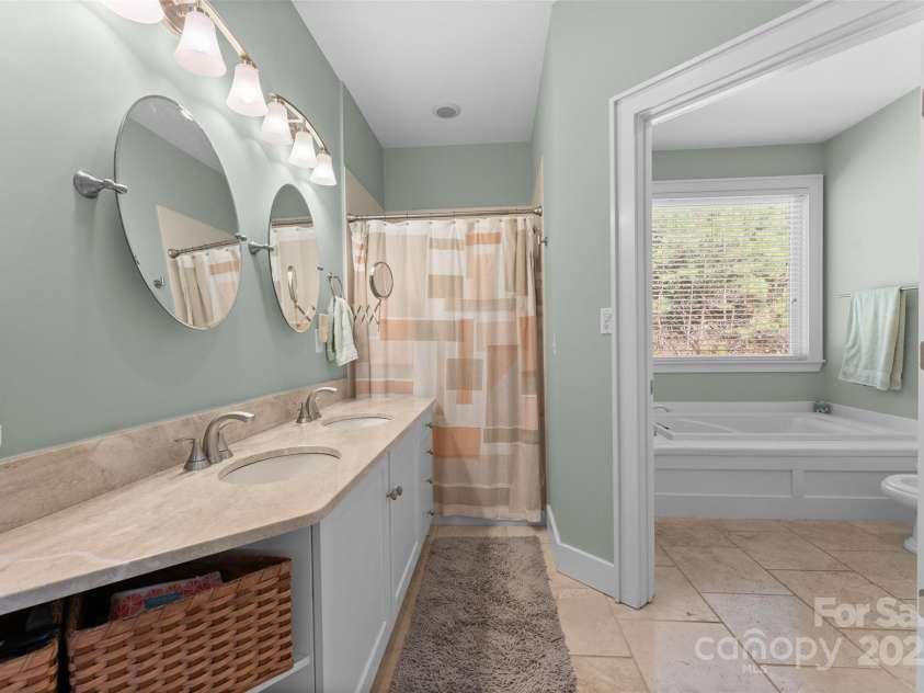 154 Summit Rise Road, Pisgah Forest, NC 28768.  MLS# CAR4247537, YatesRealty ID 9952. 