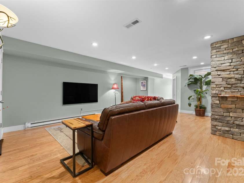 154 Summit Rise Road, Pisgah Forest, NC 28768.  MLS# CAR4247537, YatesRealty ID 9952. 