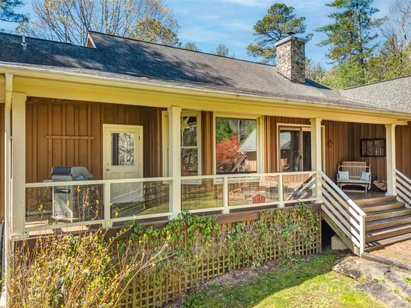 154 Summit Rise Road, Pisgah Forest, NC 28768.  MLS# CAR4247537, YatesRealty ID 9952. 