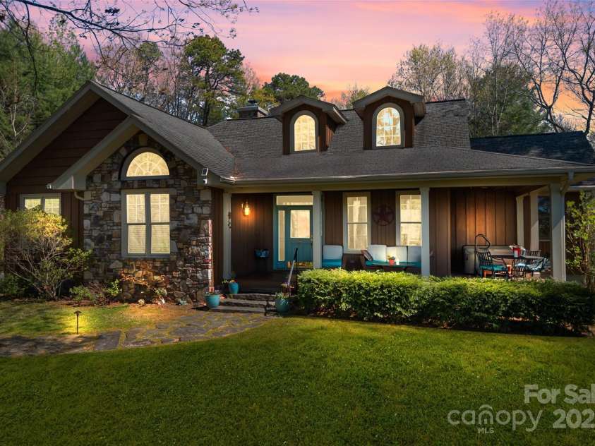 154 Summit Rise Road, Pisgah Forest, NC 28768.  MLS# CAR4247537, YatesRealty ID 9952. 