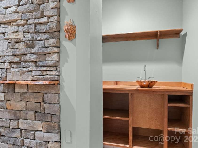 154 Summit Rise Road, Pisgah Forest, NC 28768.  MLS# CAR4247537, YatesRealty ID 9952. 