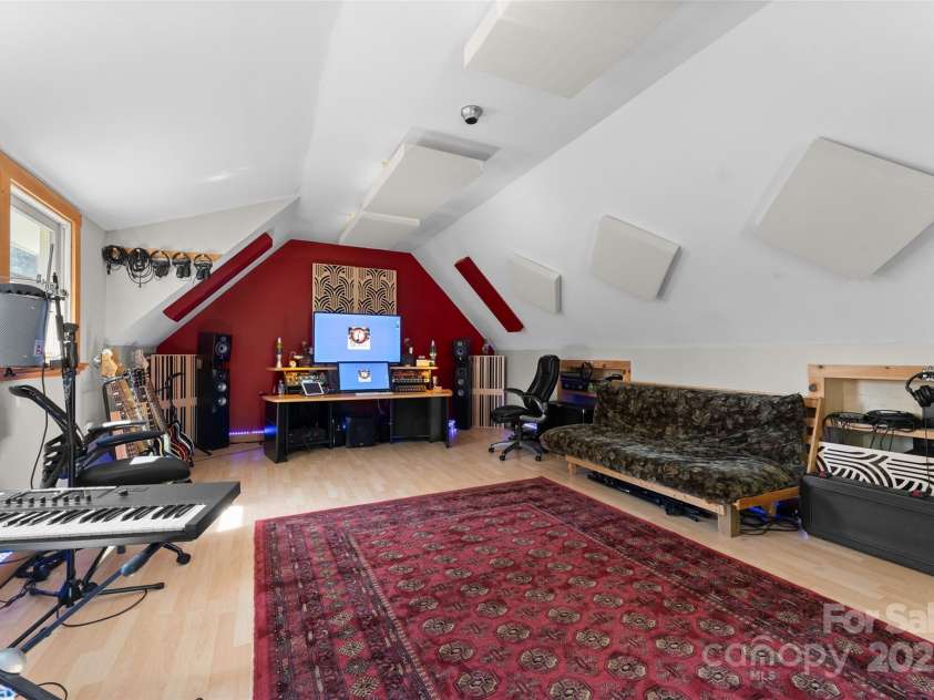 154 Summit Rise Road, Pisgah Forest, NC 28768.  MLS# CAR4247537, YatesRealty ID 9952. 