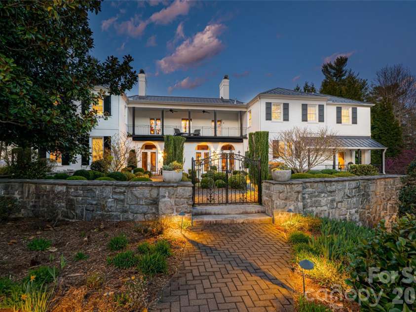 365 Sherwood Drive, Flat Rock, NC 28731.  MLS# CAR4353114, YatesRealty ID 9952. 