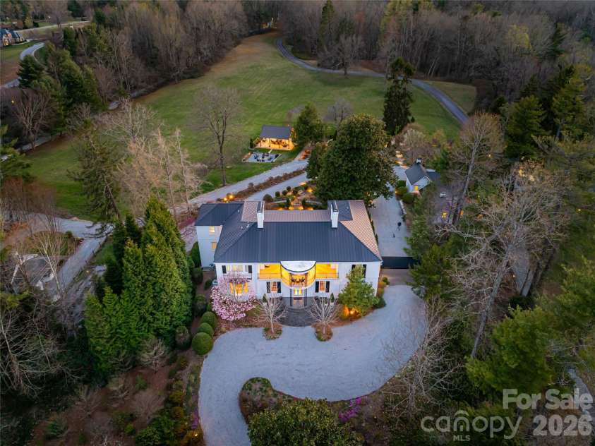 365 Sherwood Drive, Flat Rock, NC 28731.  MLS# CAR4353114, YatesRealty ID 9952. 