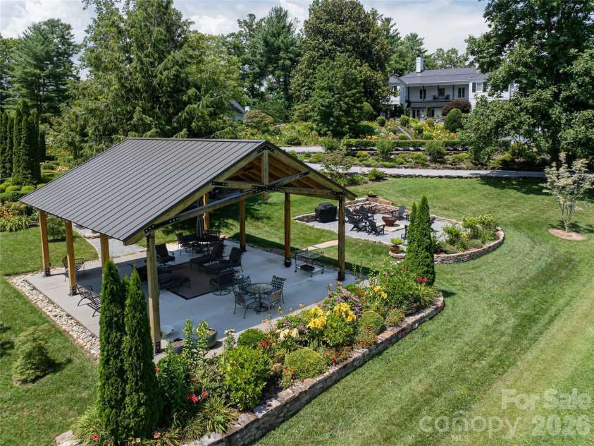 365 Sherwood Drive, Flat Rock, NC 28731.  MLS# CAR4353114, YatesRealty ID 9952. 