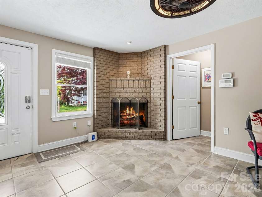 102 Havnaers Point, Lake Lure, NC 28746.  MLS# CAR4367288, YatesRealty ID 9953. 