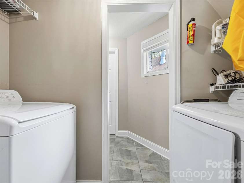 102 Havnaers Point, Lake Lure, NC 28746.  MLS# CAR4367288, YatesRealty ID 9953. 