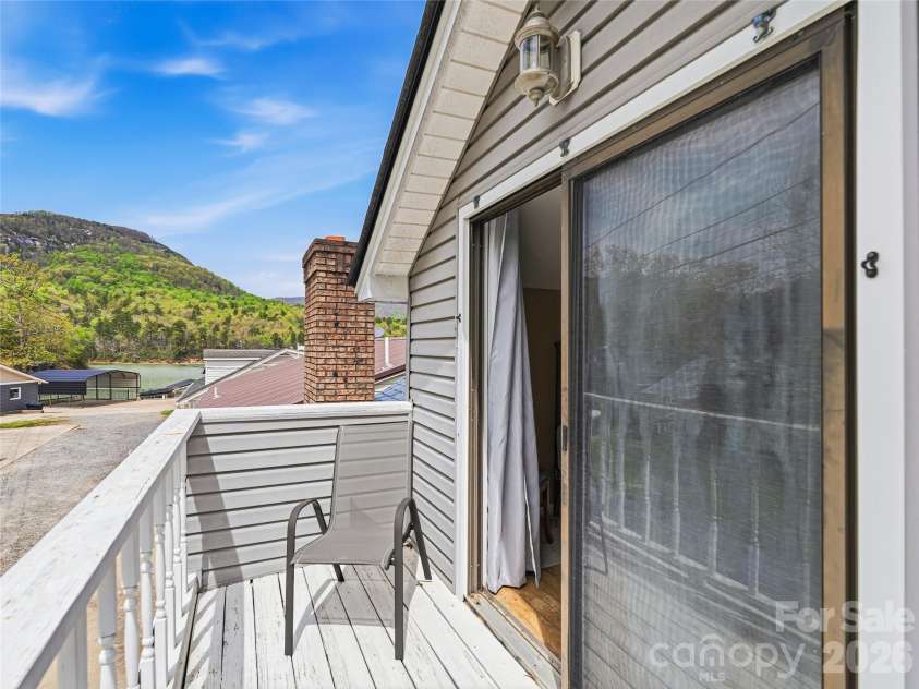 102 Havnaers Point, Lake Lure, NC 28746.  MLS# CAR4367288, YatesRealty ID 9953. 