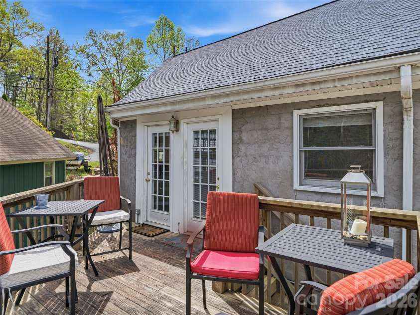 102 Havnaers Point, Lake Lure, NC 28746.  MLS# CAR4367288, YatesRealty ID 9953. 