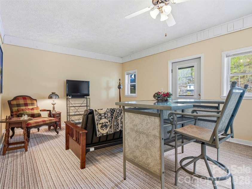 102 Havnaers Point, Lake Lure, NC 28746.  MLS# CAR4367288, YatesRealty ID 9953. 