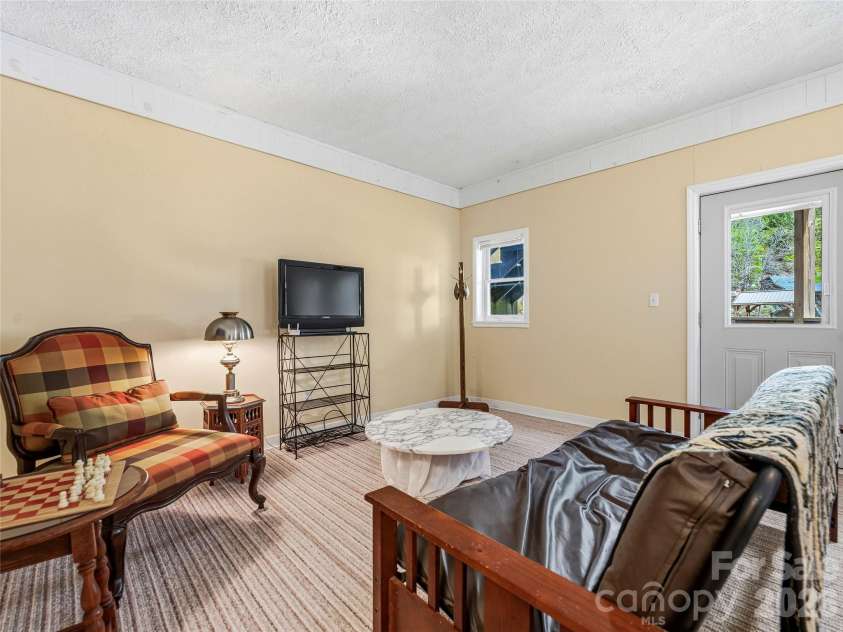 102 Havnaers Point, Lake Lure, NC 28746.  MLS# CAR4367288, YatesRealty ID 9953. 