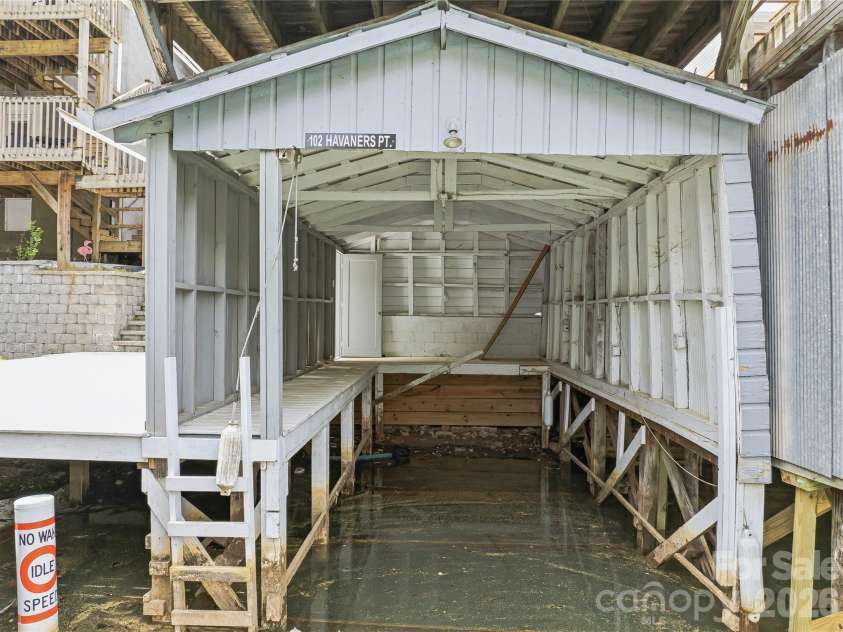 102 Havnaers Point, Lake Lure, NC 28746.  MLS# CAR4367288, YatesRealty ID 9953. 