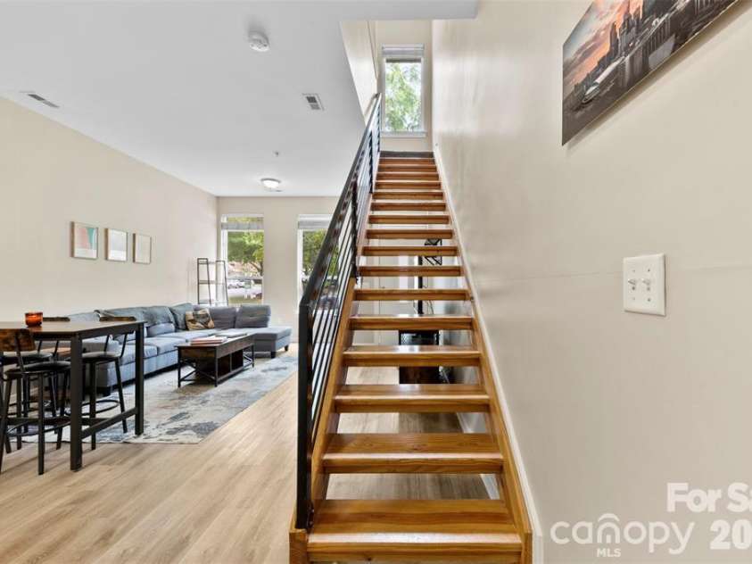 3239 Wesley Avenue, Charlotte, NC 28205.  MLS# CAR4365146, YatesRealty ID 9954. 