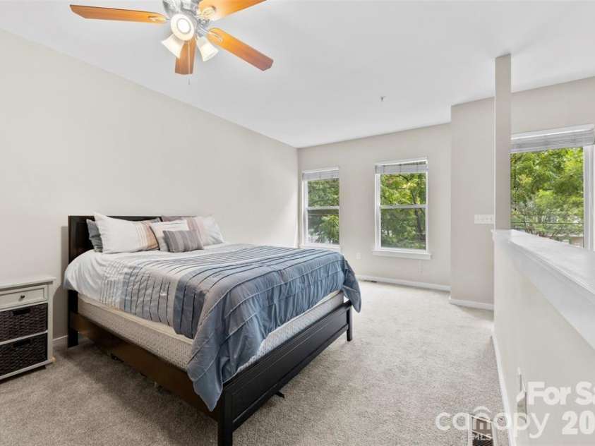 3239 Wesley Avenue, Charlotte, NC 28205.  MLS# CAR4365146, YatesRealty ID 9954. 