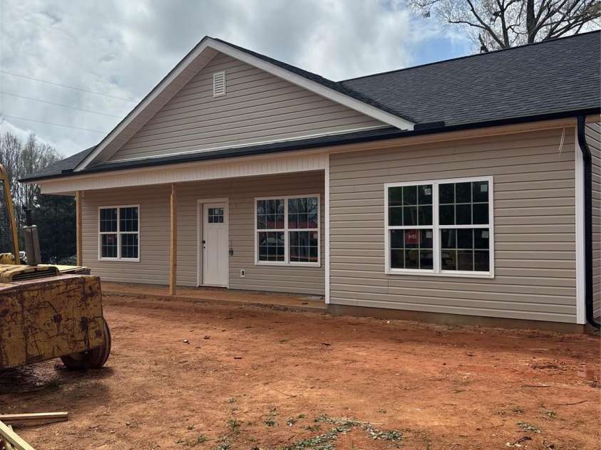 231 Hampton Street, Jefferson, SC 29718.  MLS# CAR4239160, YatesRealty ID 9955. 