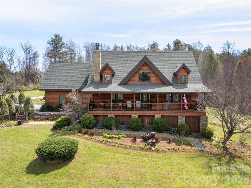 622 Oleta Road, Hendersonville, NC 28792.  MLS# CAR4361003, YatesRealty ID 9955. 
