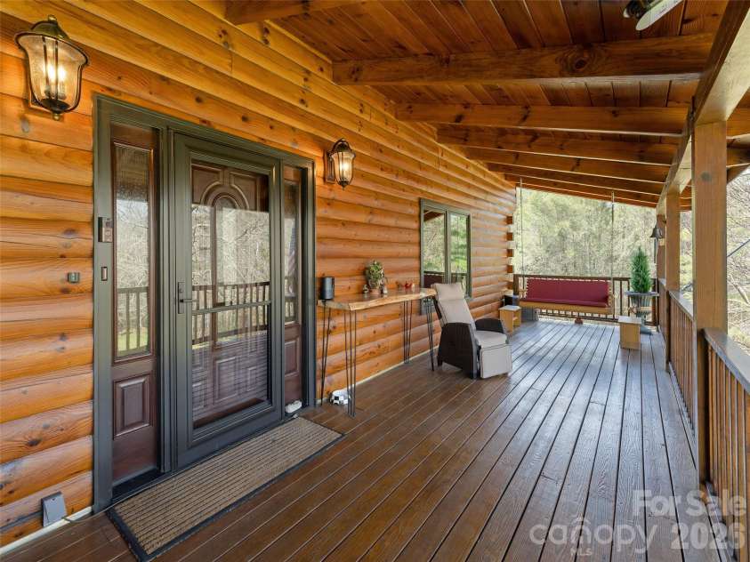 622 Oleta Road, Hendersonville, NC 28792.  MLS# CAR4361003, YatesRealty ID 9955. 