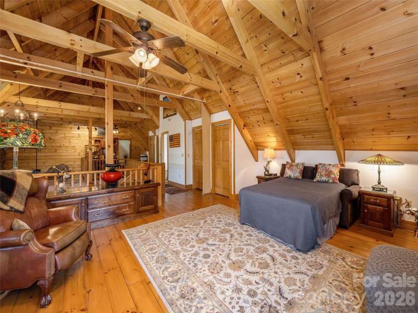 622 Oleta Road, Hendersonville, NC 28792.  MLS# CAR4361003, YatesRealty ID 9955. 