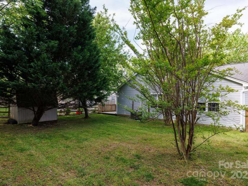 1455 Fieldcrest Circle, Rock Hill, SC 29732.  MLS# CAR4249521, YatesRealty ID 9956. 