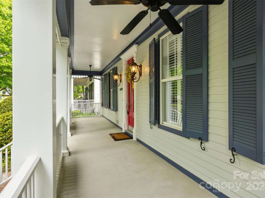 16919 Hedgerow Park Road, Charlotte, NC 28277.  MLS# CAR4249094, YatesRealty ID 9957. BEAUTIFUL FRONT PORCH