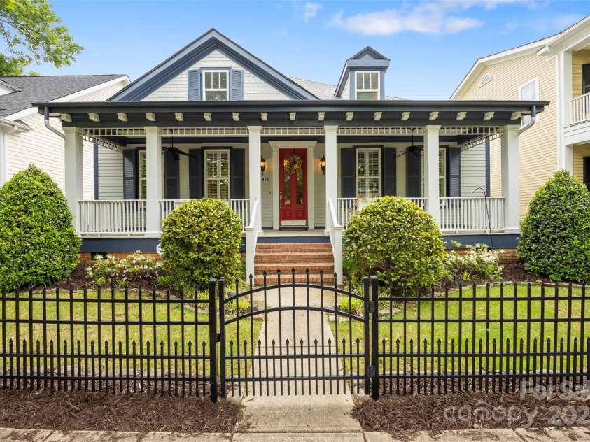 16919 Hedgerow Park Road, Charlotte, NC 28277.  MLS# CAR4249094, YatesRealty ID 9957. GATED FRONT ENTRANCE