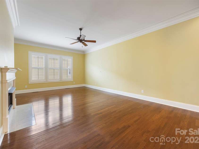16919 Hedgerow Park Road, Charlotte, NC 28277.  MLS# CAR4249094, YatesRealty ID 9957. GREAT ROOM