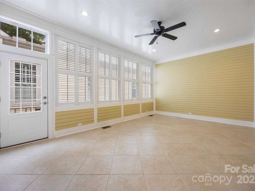 16919 Hedgerow Park Road, Charlotte, NC 28277.  MLS# CAR4249094, YatesRealty ID 9957. SUNROOM