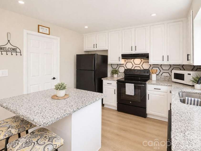 5126 Monroe Ansonville Road, Wingate, NC 28174.  MLS# CAR4361477, YatesRealty ID 9957. Kitchen