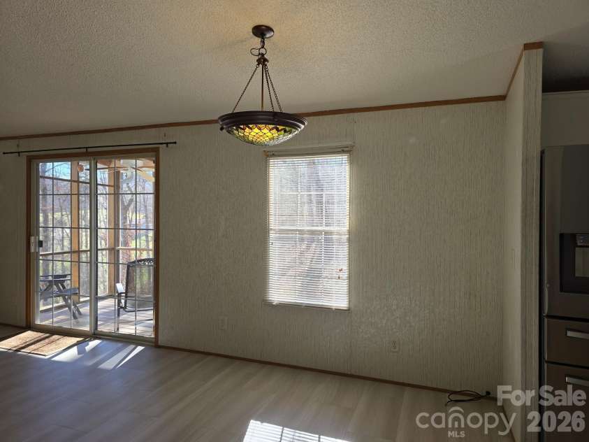 129 Oak Trails Pass, Leicester, NC 28748.  MLS# CAR4329467, YatesRealty ID 9958. 