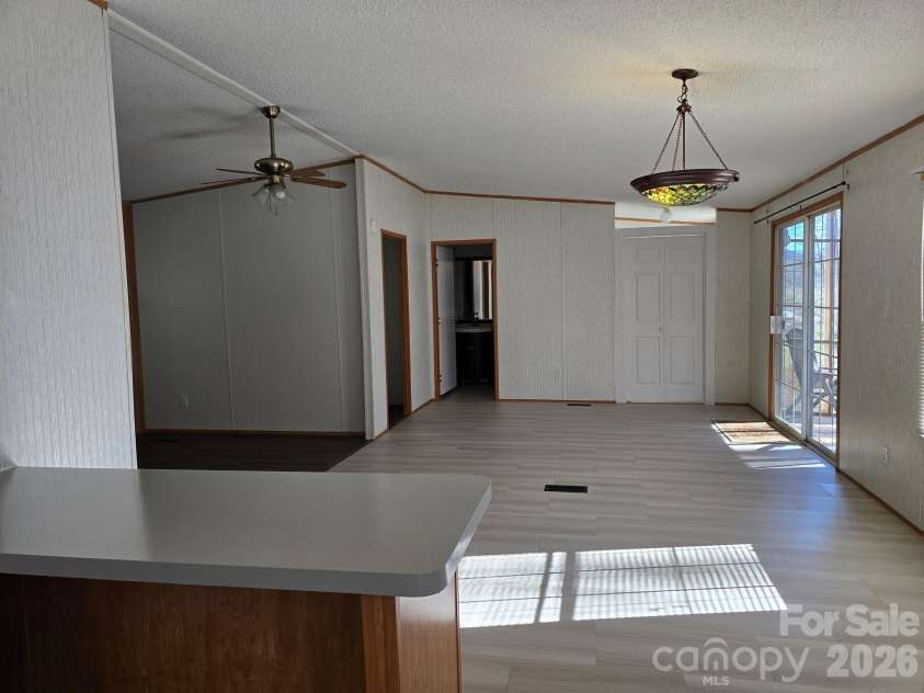 129 Oak Trails Pass, Leicester, NC 28748.  MLS# CAR4329467, YatesRealty ID 9958. 