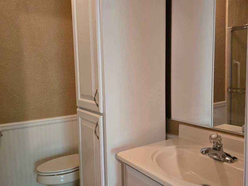 129 Oak Trails Pass, Leicester, NC 28748.  MLS# CAR4329467, YatesRealty ID 9958. Updated primary bath
