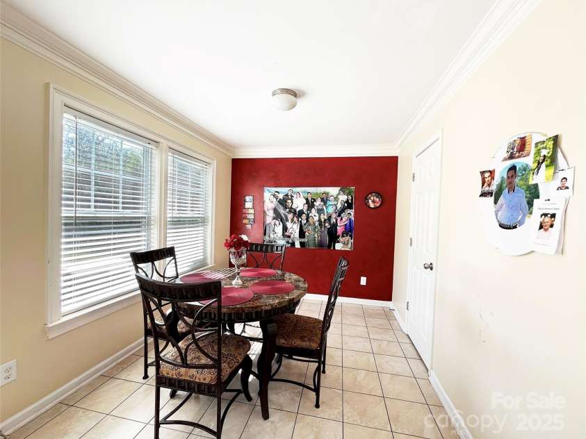 7928 Ponderosa Pine Lane, Charlotte, NC 28215.  MLS# CAR4243711, YatesRealty ID 9958. 