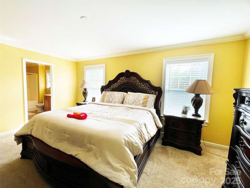 7928 Ponderosa Pine Lane, Charlotte, NC 28215.  MLS# CAR4243711, YatesRealty ID 9958. 