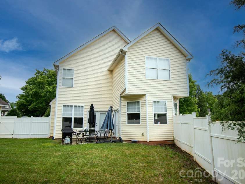 9904 Adelie Court, Cornelius, NC 28031.  MLS# CAR4361741, YatesRealty ID 9959. 