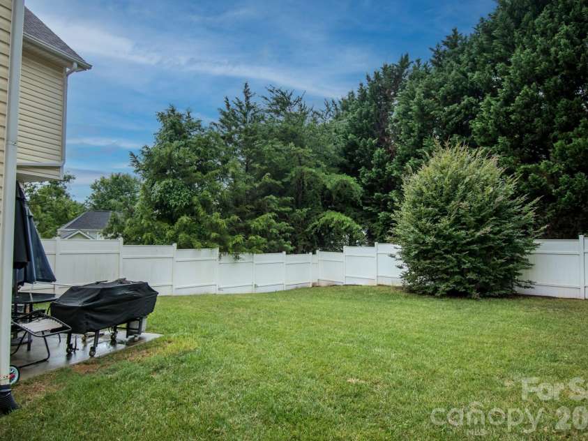 9904 Adelie Court, Cornelius, NC 28031.  MLS# CAR4361741, YatesRealty ID 9959. 