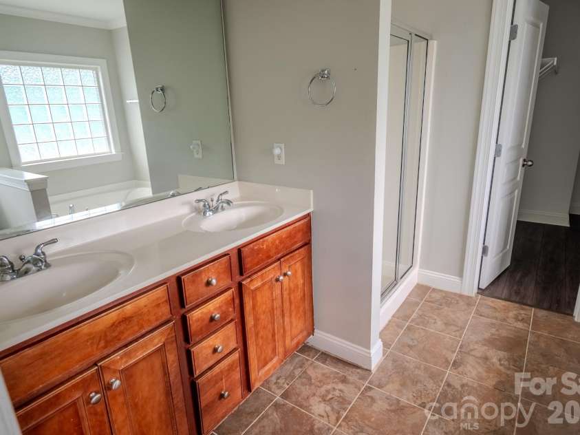 9904 Adelie Court, Cornelius, NC 28031.  MLS# CAR4361741, YatesRealty ID 9959. 