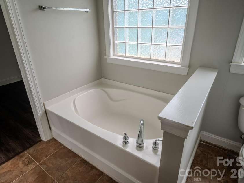 9904 Adelie Court, Cornelius, NC 28031.  MLS# CAR4361741, YatesRealty ID 9959. 