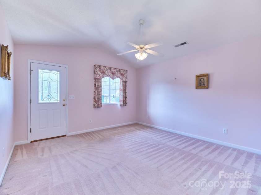 2625 Stratford Lake Road, Winston Salem, NC 27103.  MLS# CAR4327195, YatesRealty ID 996. 