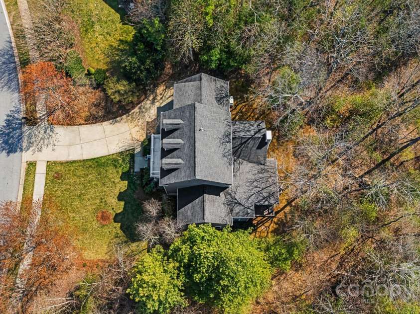 36 White Ash Drive, Asheville, NC 28803.  MLS# CAR4239154, YatesRealty ID 9961. 