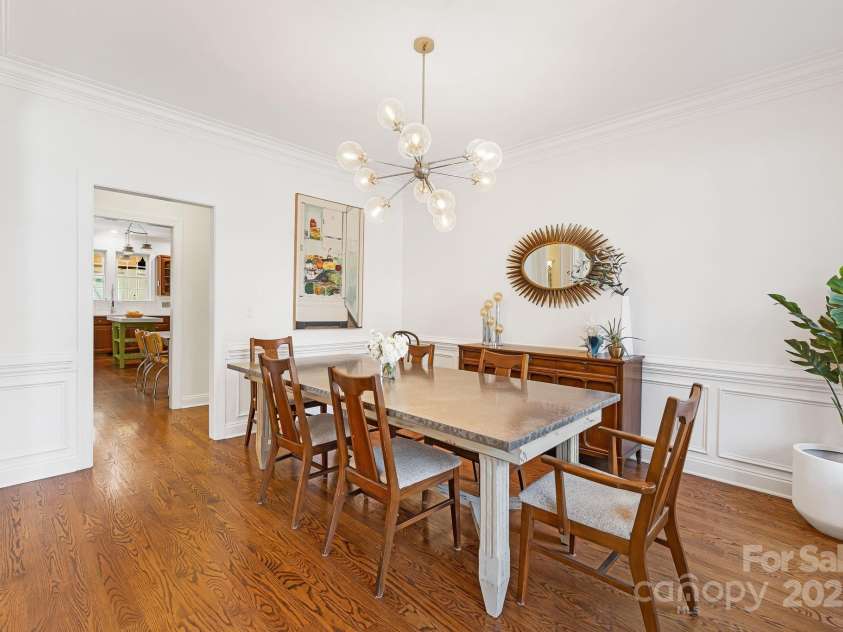 36 White Ash Drive, Asheville, NC 28803.  MLS# CAR4239154, YatesRealty ID 9961. Dining Room