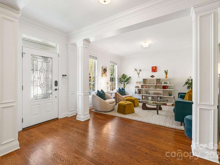 36 White Ash Drive, Asheville, NC 28803.  MLS# CAR4239154, YatesRealty ID 9961. Foyer into Living Room