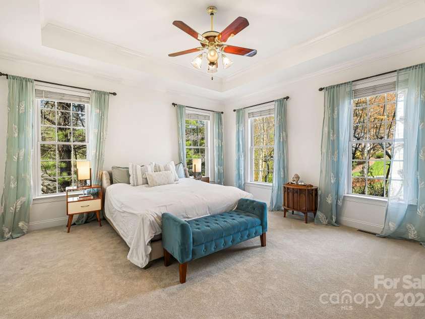 36 White Ash Drive, Asheville, NC 28803.  MLS# CAR4239154, YatesRealty ID 9961. Primary Bedroom (Main Level)