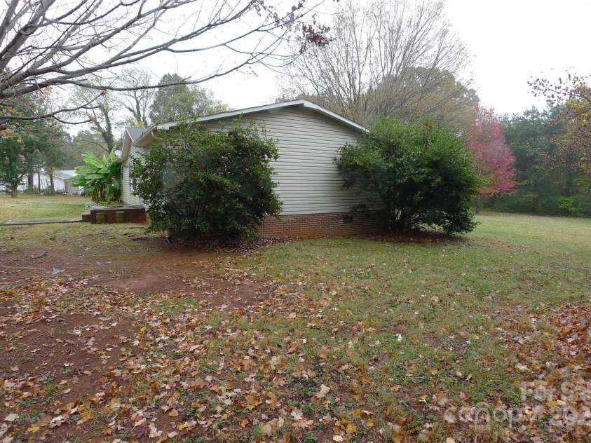 4350 US 158 Highway Highway, Advance, NC 27006.  MLS# CAR4318126, YatesRealty ID 9962. 