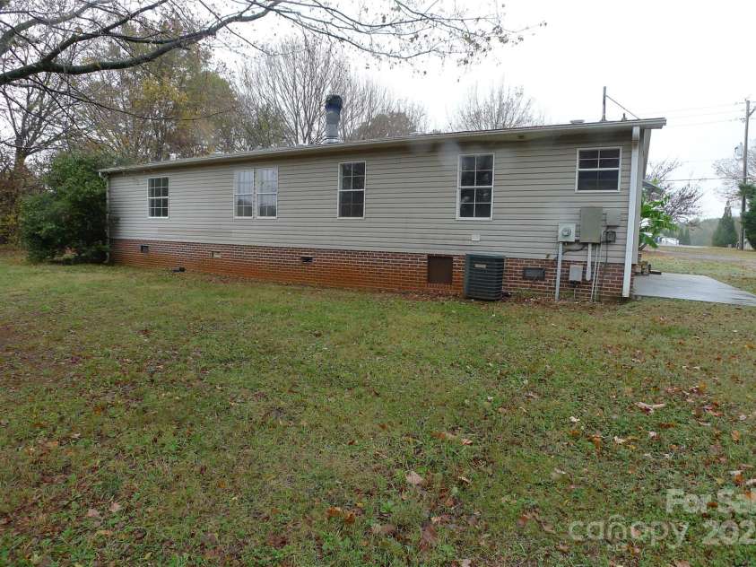 4350 US 158 Highway Highway, Advance, NC 27006.  MLS# CAR4318126, YatesRealty ID 9962. 