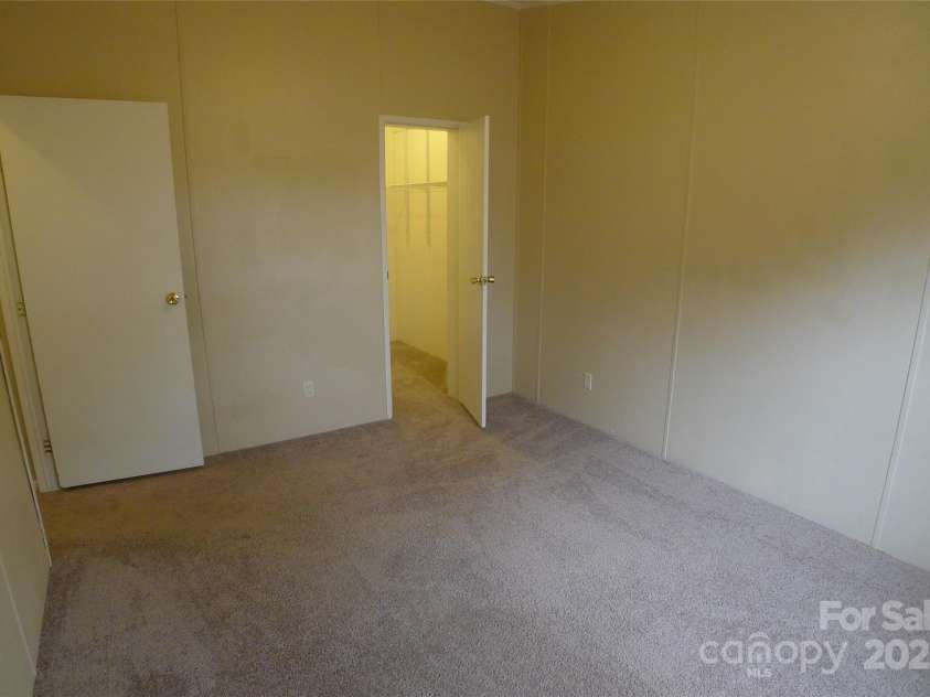 4350 US 158 Highway Highway, Advance, NC 27006.  MLS# CAR4318126, YatesRealty ID 9962. 