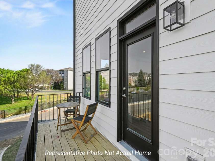 2724 Respite Lane, Charlotte, NC 28273.  MLS# CAR4398097, YatesRealty ID 9963. 