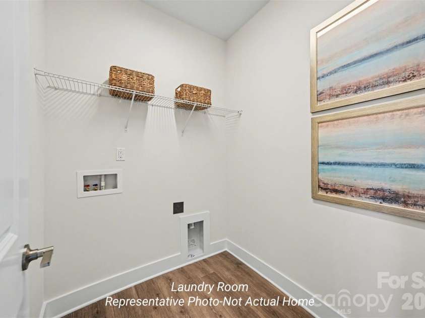 2724 Respite Lane, Charlotte, NC 28273.  MLS# CAR4398097, YatesRealty ID 9963. 