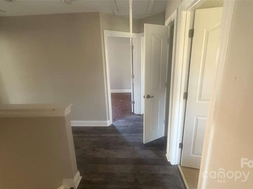 1134 Riverside Drive, Charlotte, NC 28214.  MLS# CAR4239990, YatesRealty ID 9964. 